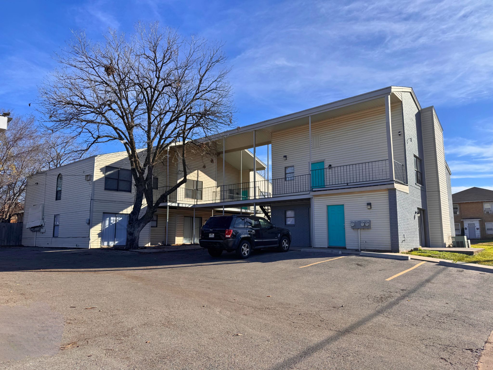 Property main image