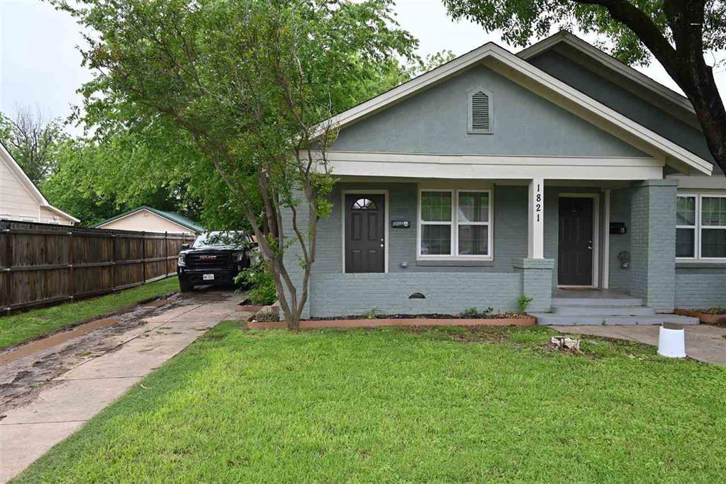 1821 McGregor Avenue - Left